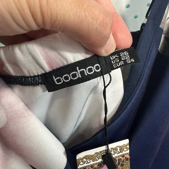 NWT Boohoo Plus Size Occasion Navy Floral Wrap Peplum Sleeveless Midi Dress - Picture 6 of 8